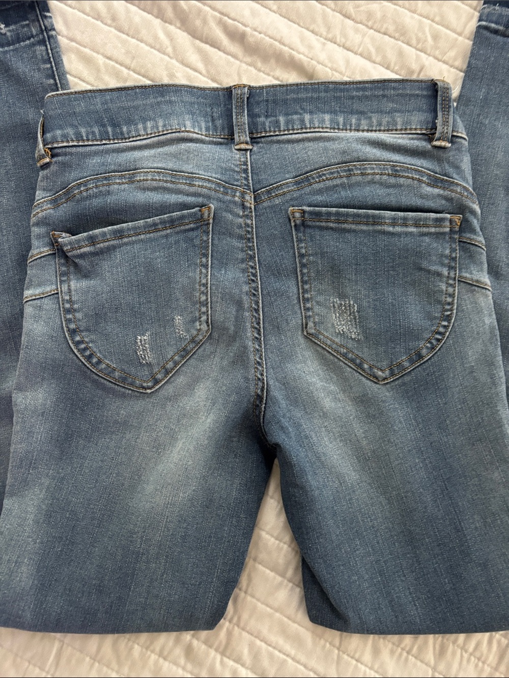 Candie's Blue Washed Skinny Jeans with Distressed Knee - Picture 4 of 4